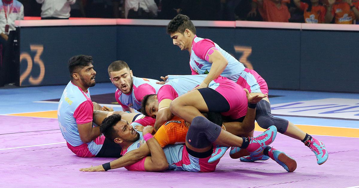 Pro Kabaddi League 2023 : पुणेरी पलटन ने  दी जयपुर पिंक पैंथर को  37-33 से मात,  रोमांचक मैच में बंगाल वॉरियर्स ने बेंगलुरु बुल्स को हराया